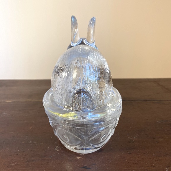 Vintage Galerie Covered Candy Dish Rabbit Bunny on a Basket Clear  2 piece - Picture 4 of 13